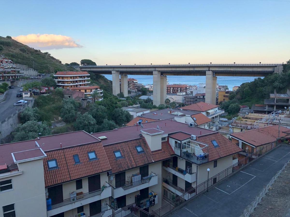 Casa Vacanze, A Due Passi Da Taormina Apartamento Letoianni Exterior foto